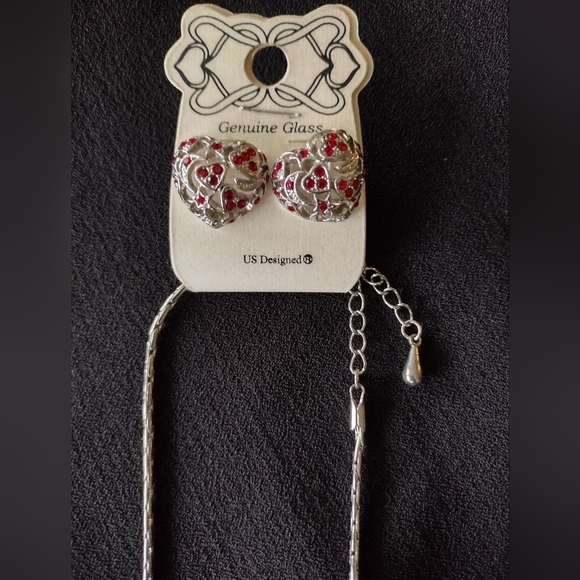 Silver and Glass Red Heart Pendant Necklace and Earring Set NWT - Picture 5 of 12